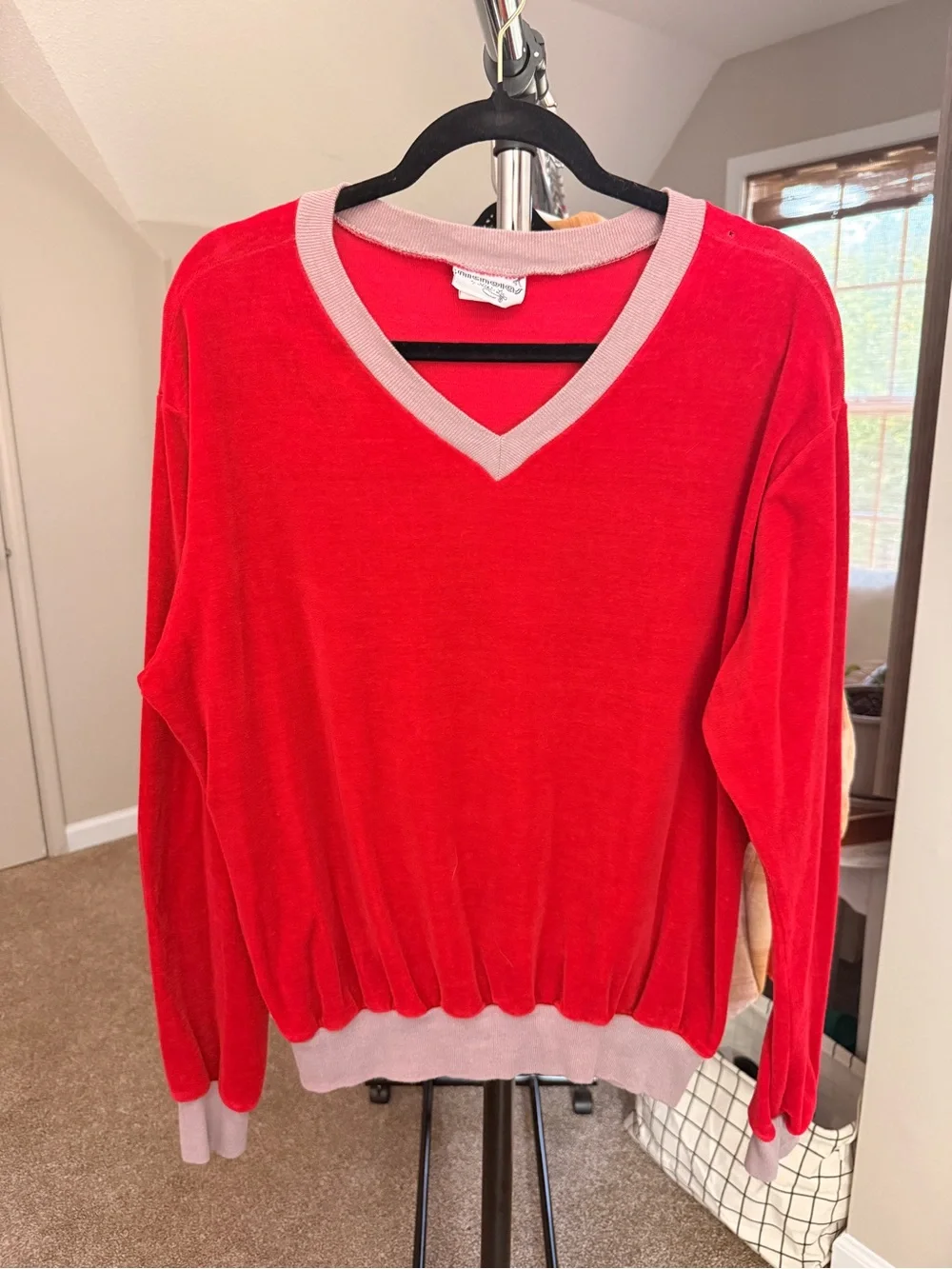 Men's Vintage Red V-Neck Velour Sweater with Beige Contrast Trim